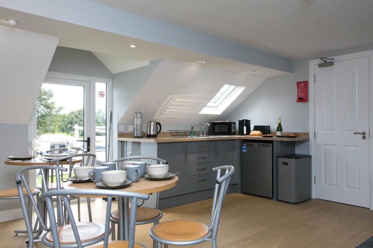 Pass The Keys Modern En-Suite Room In Country Pubrestaurant 2 Llanddona Exterior photo