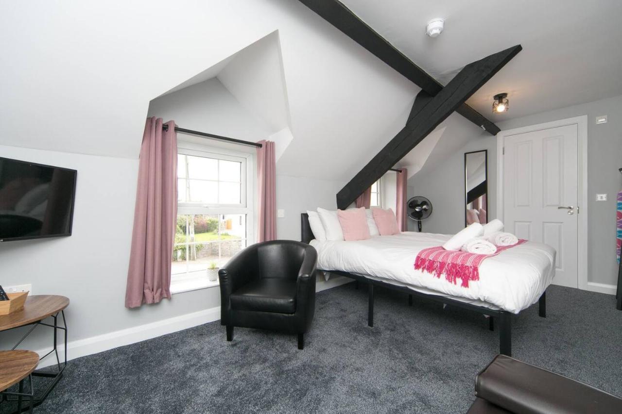 Pass The Keys Modern En-Suite Room In Country Pubrestaurant 2 Llanddona Exterior photo